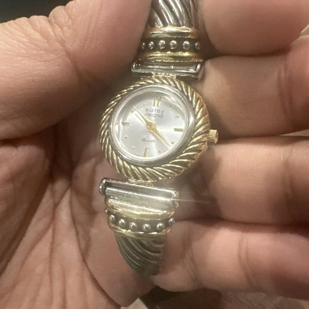 Working Kathy Ireland Women's‎ 25mm Stretch Band Watch - New Battery Fit 6.5in
